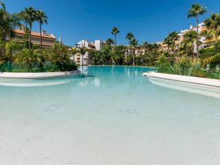 Stunning Frontline Golf Apartment - Pass the Keys - Mijas - 0