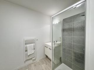 L'Azur - Parking - Balcon - Circuit 24h - 4 pers - Le Mans - 8