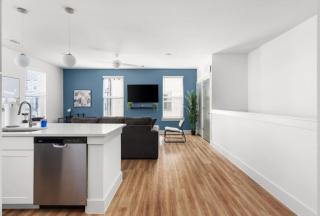 Modern Living 1B 1B Steps from Shops, Dining Fun - Pflugerville - 5