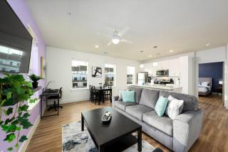 Luxurious 1BR Gem Steps from the Action - 4