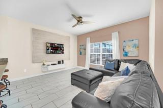 Heated pool Lazy River Mini Golf Near Disney Resort - 8