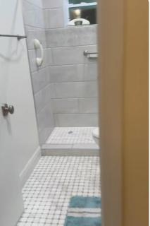 Tropical Oasis Shared Male B6 - Miami - 6
