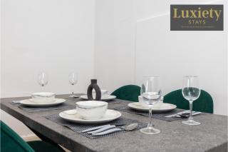 3BR Stunning Home - HIGH STREET LOCATION by Luxiety Stays Serviced Accommodation - Chelmsford - 3