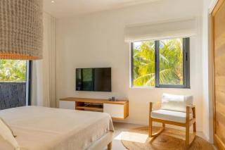 Beachfront luxury penthouse - Blue Bay - 2