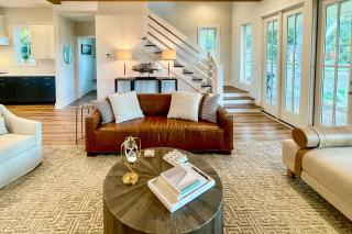 Luxe Lakefront Getaway with Porch and Water View! - Dadeville - 6