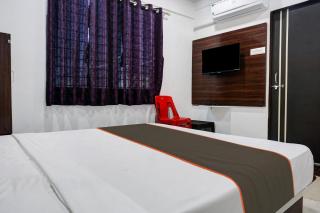 Collection O Aachal Hotel & Lodging - Pune - 4