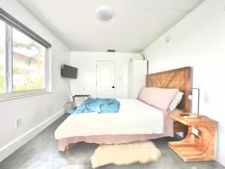 Private Suite - APD Retreats - Miami - 8