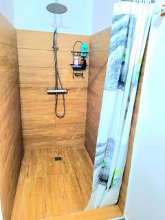 Teahupo'o Lodge Tahiti - Fare Terre et Mer - climatisé - canoe et paddle - 1