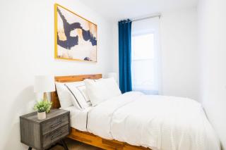 1435-4 I 3 Bedrooms 2 Bath Prime Upper east - 4