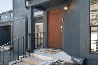 Pets OK 2BR Heart of Austin - 2