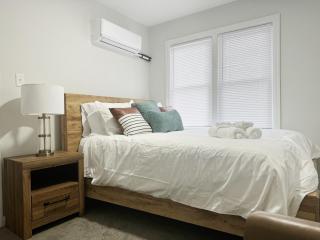 Riverside Retreat Apartments - Evansville - 7