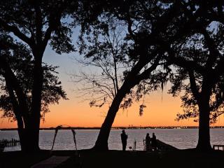 Three Oaks Manor Pool Riverfront Weddings-Events - Jacksonville - 8