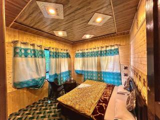 Forest inn - Pahalgām - 7