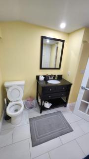 4 bedroom Home with large backyard - Cambridge - 3