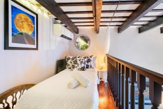 Chic 1-Bedroom & Loft in Prime Location - 8