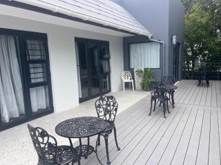 Nahoon View, Prince Room - East London - 4