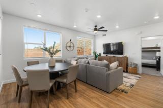 Desert Breeze Retreat l Cozy Escape for Families - Washington - 0