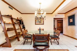 Luxury 4BR Home with Pool, Hot Tub & Movie Theater - Port Charlotte - 7