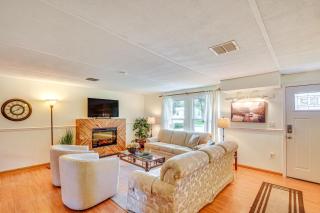 Riverside Retreat with Boat Dock in Sunny Astor! - Astor - 7