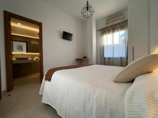 Hostal Parador de los Llanos - Torreorgaz - 2