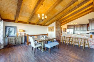 Beech Mountain Home with Game Room and Mountain Views! - Beech Mountain - 4