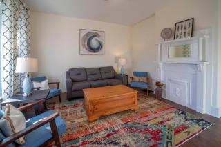 Entire Home in Louisville, KY - 7