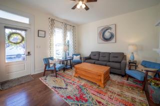 Entire Home in Louisville, KY - 9