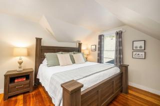 Paradise Haven 4 BR and 2BA-Next to Park- Walkscore 98 - 6