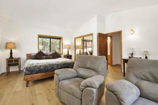 Mountain Retreat by the Creek by Big Bear Vacations - Big Bear City - 1