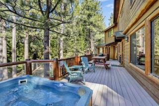 Eagle Point Lake House by Big Bear Vacations - Big Bear Lake - 9