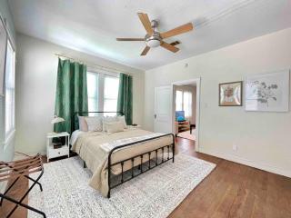 Historic & Chic Beaumont Getaway - Beaumont - 1