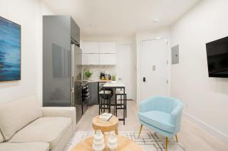 317-2A Sleek Modern 1Br UES W&D - New York - 1
