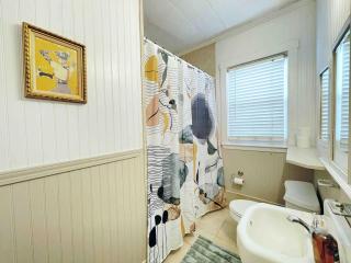 Southern Comfort Oasis - Beaumont - 4