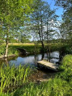 Mały domek nad rzeką Słupią - Sulęczyno - 4