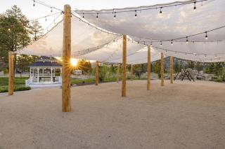 The Cottage at Shay Meadows by Big Bear Vacations - Big Bear City - 5