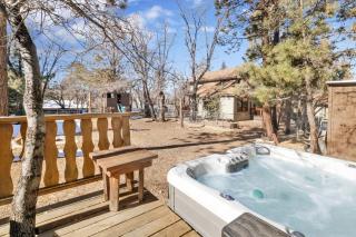 Cute and Cozy Cottage- Big Bear Retreat in the Pines - Sugarloaf - 8