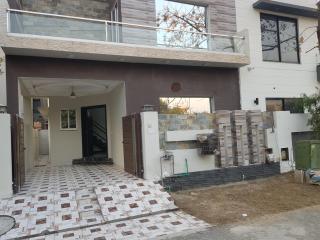 Scarlet Blossom Suite in DHA Phase-6 Lahore - Lahore - 9