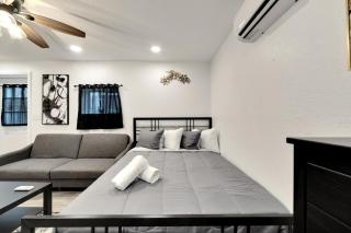 Private in-law suite - Spacious - Prime Location - Tampa - 3