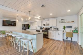 Modern Apt on Detroit Lake with Dock Access! - 3
