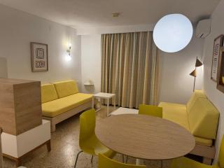 Aparthotel Boutique Poniente Playa - San Antonio - 4