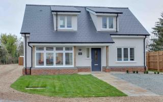 Foxglove House & Hot Tub Stansted Airport - - 0