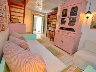 House Gora - 2