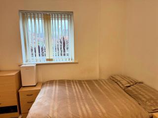 Cozy Private Room with Free Wi-Fi - Colchester - 0