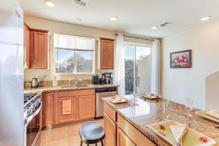 4 Mi to Dtwn Family-Friendly Townhome in Reno - Reno - 9