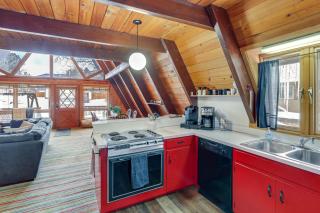 Hot Tub and Fire Pit Cozy Cabin in Red Lodge! - 3