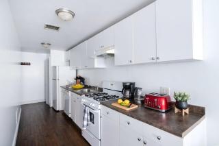 1435-3 3 Bedrooms 2Bath W&D Prime Upper East - 5