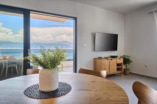 K's Rooftop Apartment - Sea-View & Pool - Slatine - 9