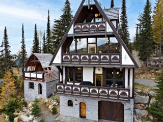 European Schweitzer Mountain Chalet with Hot tub - Sandpoint - 3