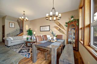 European Schweitzer Mountain Chalet with Hot tub - 6