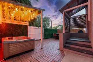 Top Floor - Sun Filled Home - Jacuzzi - Pets Ok - Sint-Petersburg - 8